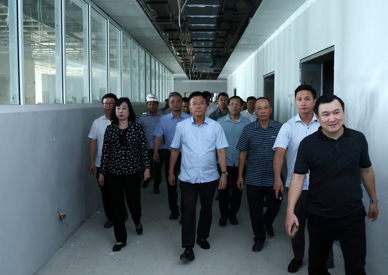 Phó Thủ tướng Lê Thành Long: Đưa cơ sở 2 Bệnh viện Bạch Mai, Việt Đức vào sử dụng trước ngày 30/11
