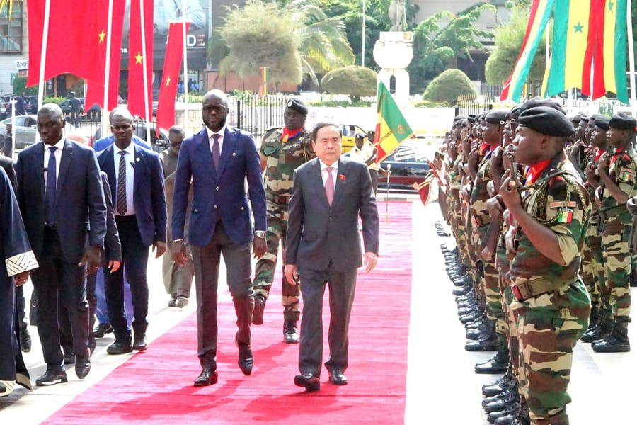 Lễ đón trọng thể Chủ tịch Quốc hội Trần Thanh Mẫn thăm chính thức Senegal