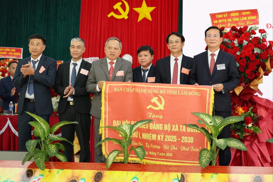 Lâm Đồng: Phát huy truyền thống đoàn kết, xây dựng xã Tà Đùng phát triển toàn diện, bền vững