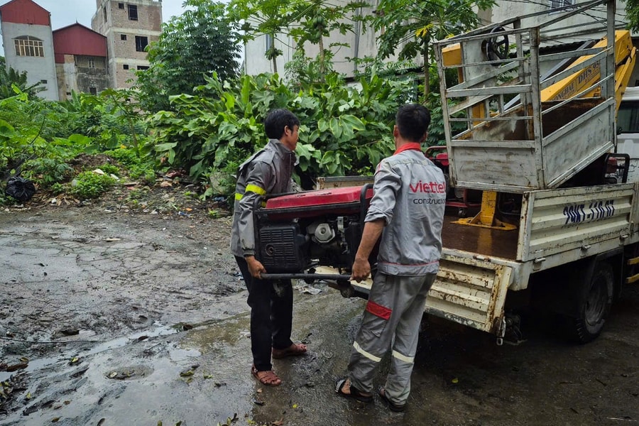 Viettel bảo đảm sóng viễn thông tại khu vực ngập lụt ở Nghệ An