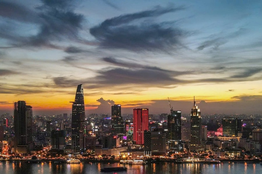 TP. Hồ Chí Minh: Thu ngân sách 6 tháng đầu năm ước đạt 322.000 tỷ đồng