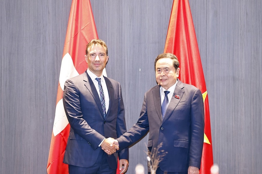 Chủ tịch Quốc hội Trần Thanh Mẫn gặp Chủ tịch Thượng viện Thụy Sĩ