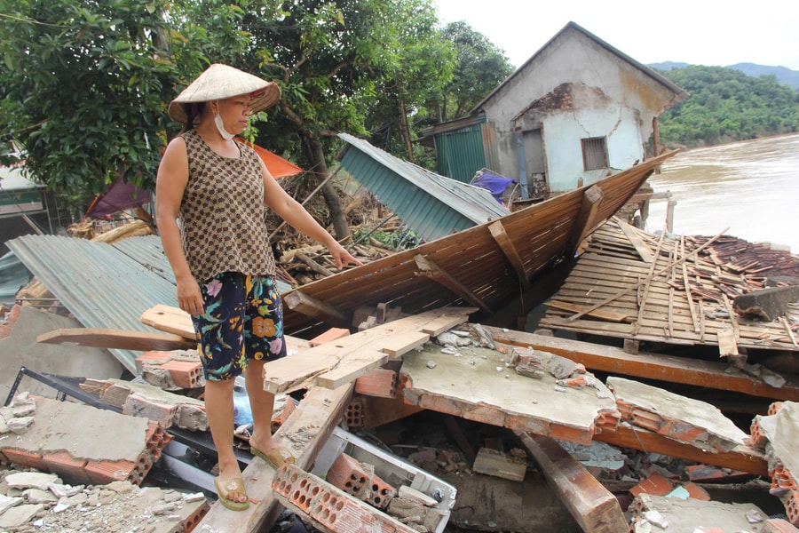Mưa lũ ở Nghệ An làm 8 người thương vong, thiệt hại gần 3.500 tỷ đồng