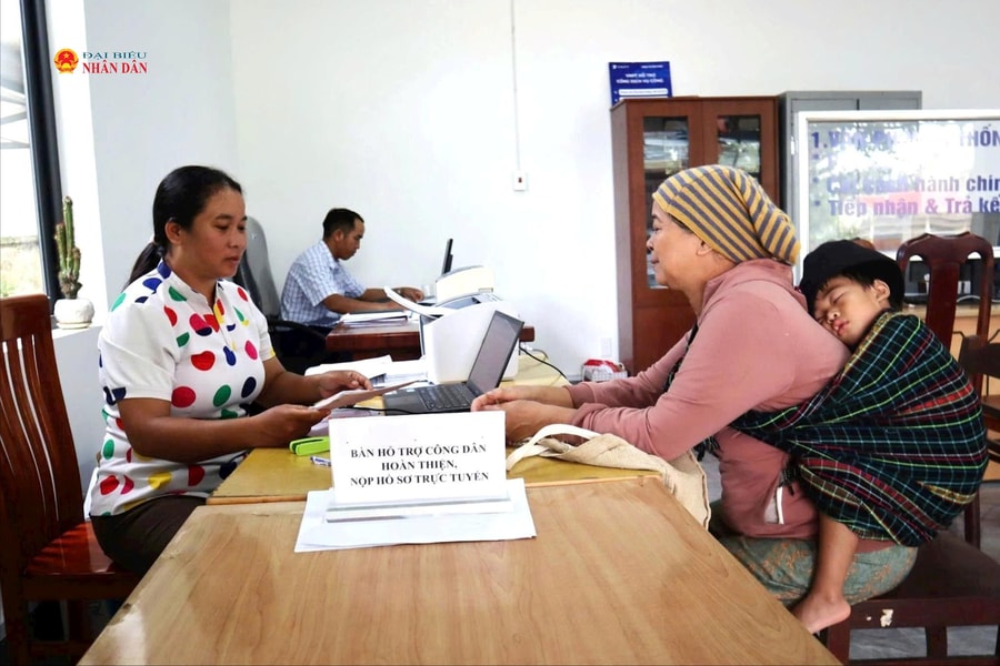 Gần dân, sát dân từ tiếng nói bản địa