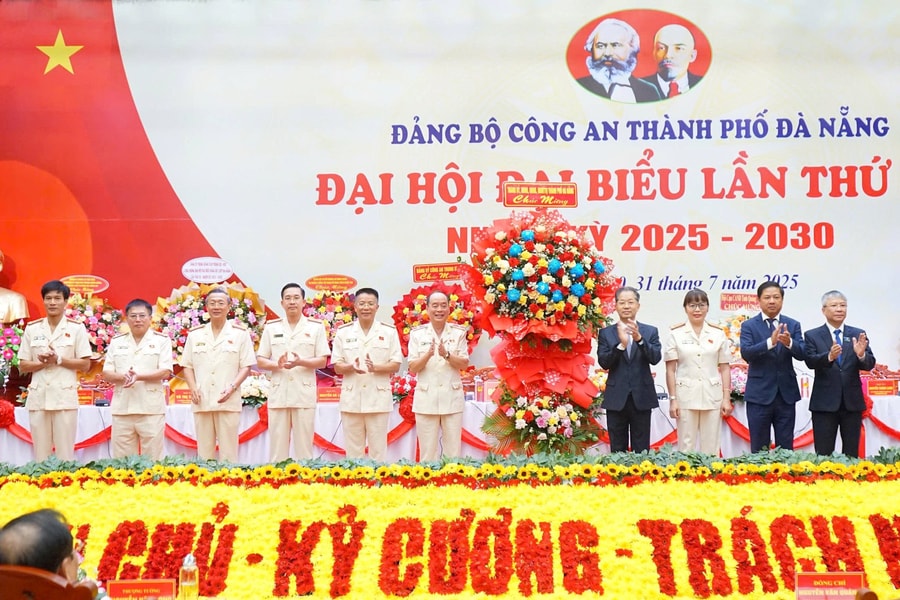 Khai mạc Đại hội đại biểu Đảng bộ Công an TP Đà Nẵng lần thứ XV, nhiệm kỳ 2025 – 2030: Đổi mới tư duy công tác, bảo đảm an ninh từ sớm, từ xa