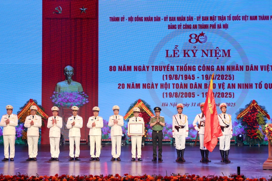 Công an TP. Hà Nội viết tiếp bản hùng ca, vững bước vào kỷ nguyên mới