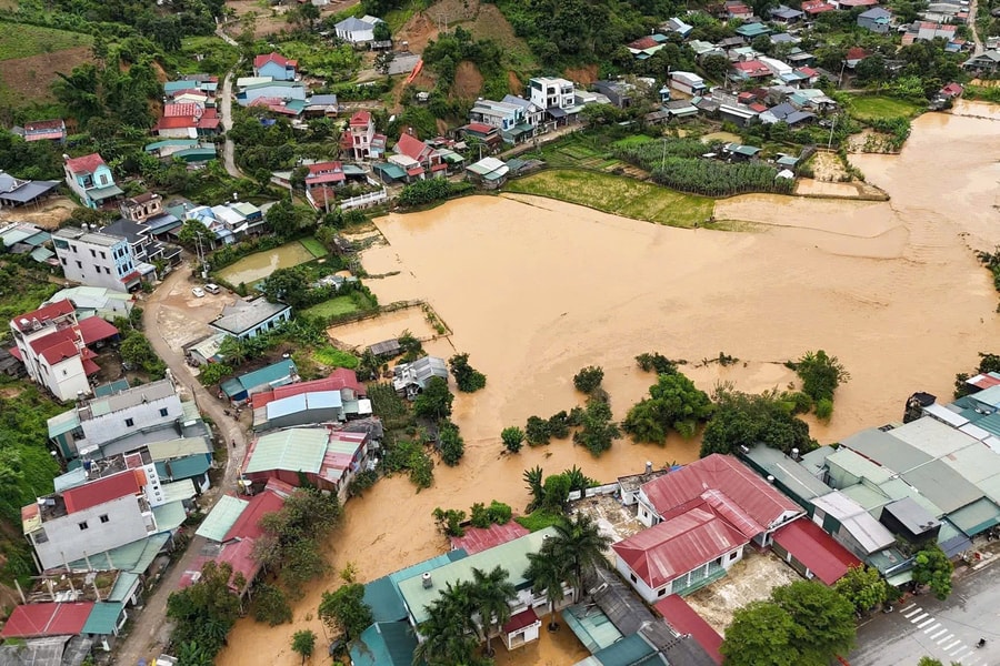 Sơn La: Mưa lũ làm thiệt hại và cô lập nhiều xã, bản