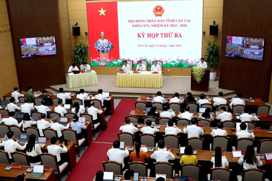 Lào Cai: Nhiều chính sách hỗ trợ cán bộ sau sáp nhập