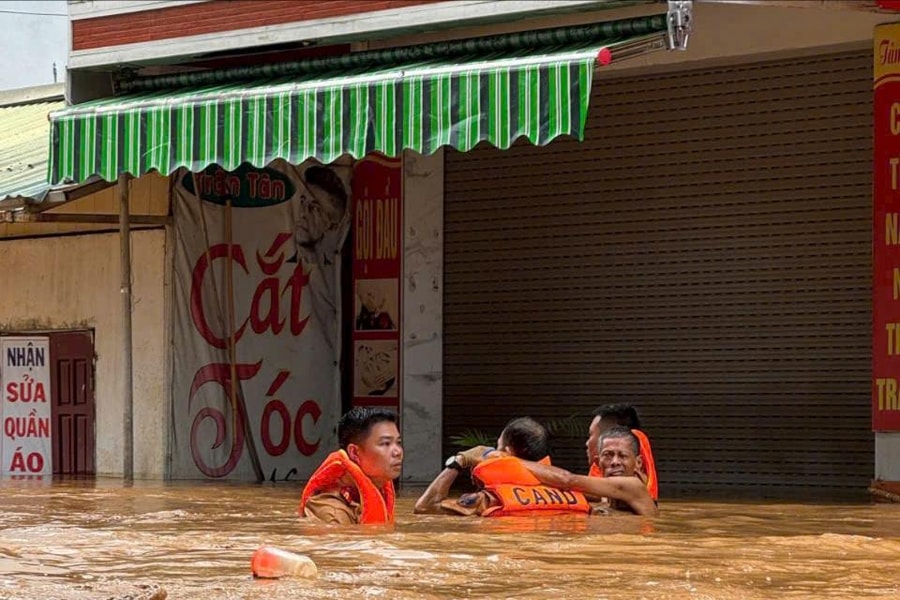 Bộ Công an gửi Thư khen Công an tỉnh Sơn La vì kịp thời cứu dân trong mưa lũ