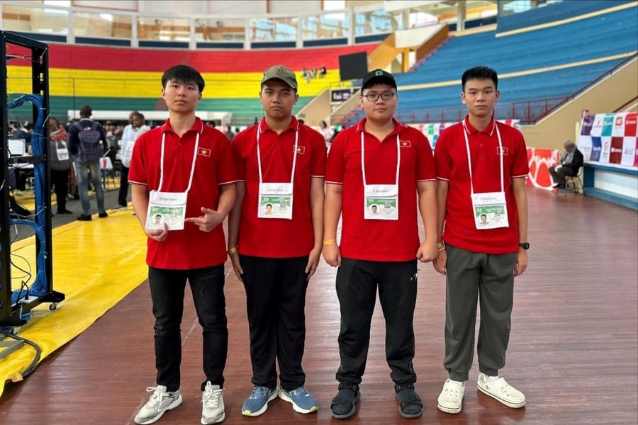 Việt Nam đoạt Huy chương Vàng Olympic Tin học quốc tế 2025, vào top 8 quốc gia dẫn đầu thành tích