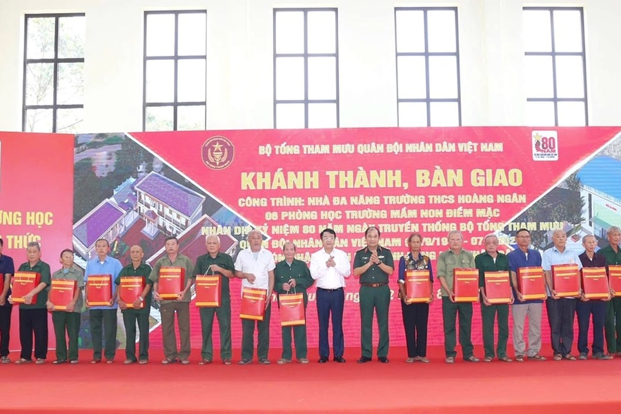 Bộ Tổng tham mưu Quân đội Nhân Dân Việt Nam tiếp nối các hoạt động tri ân tại ATK Thái Nguyên