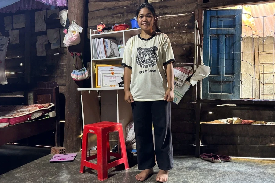 Nữ sinh nghèo Gia Lai giành Thủ khoa kép khối C00, C03 và khát khao vào đại học