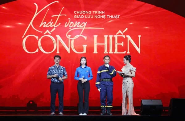 Công an nhân dân ngời sáng tinh thần, khát vọng cống hiến tuổi trẻ