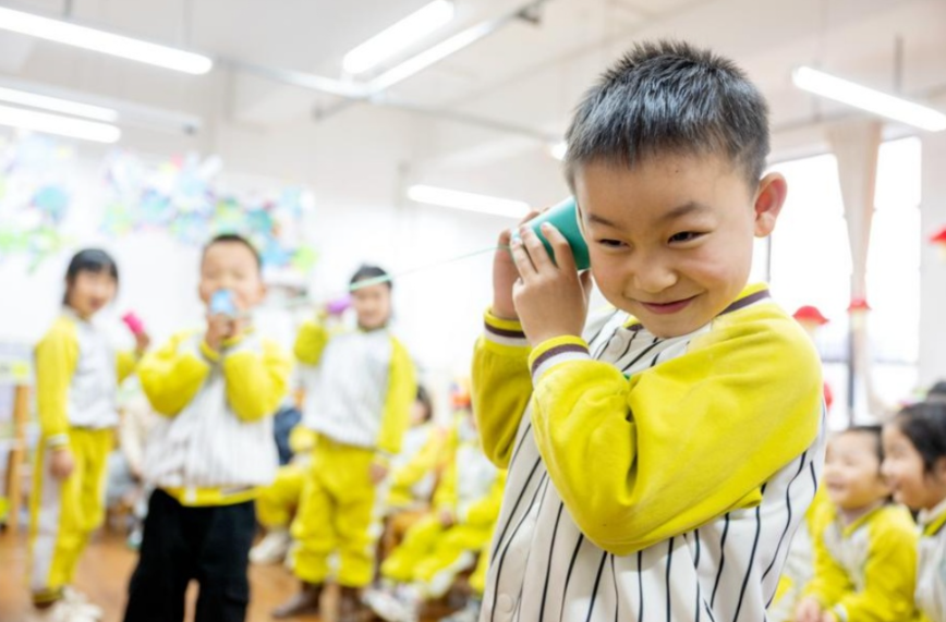 Trung Quốc triển khai miễn học phí năm cuối mầm non