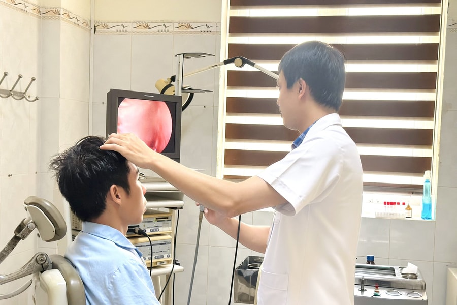 Hy hữu: Nam thanh niên bị mũi khoan đá đâm xuyên hốc mũi