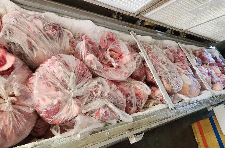 Nghệ An: Phát hiện một tấn thịt lợn bệnh được cấp đông tại nhà