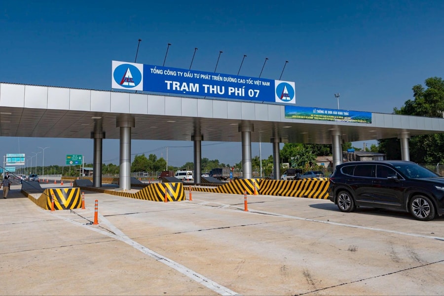 Từ 10/8, thu phí tuyến đường cao tốc Bến Lức - Long Thành