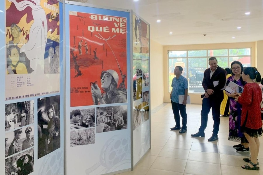 Những thước phim kết nối văn hóa