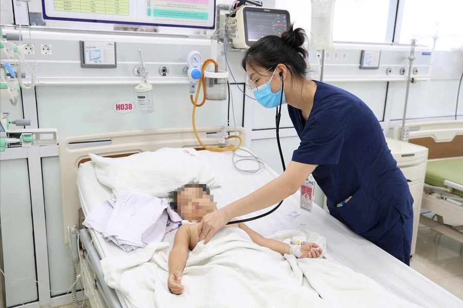 Bé trai 4 tuổi hồi phục ngoạn mục sau đuối nước, cảnh báo nguy cơ từ sơ cứu sai cách