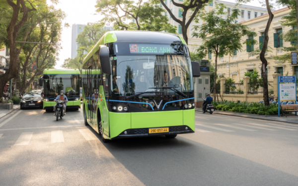 Hà Nội tăng cường 20 tuyến buýt phục vụ Triển lãm thành tựu kinh tế - xã hội