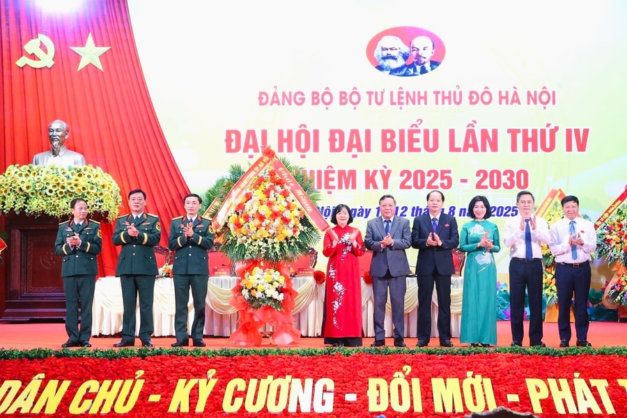 Phát huy vai trò nòng cốt của lực lượng vũ trang Thủ đô trong xây dựng nền quốc phòng và thế trận quốc phòng toàn dân