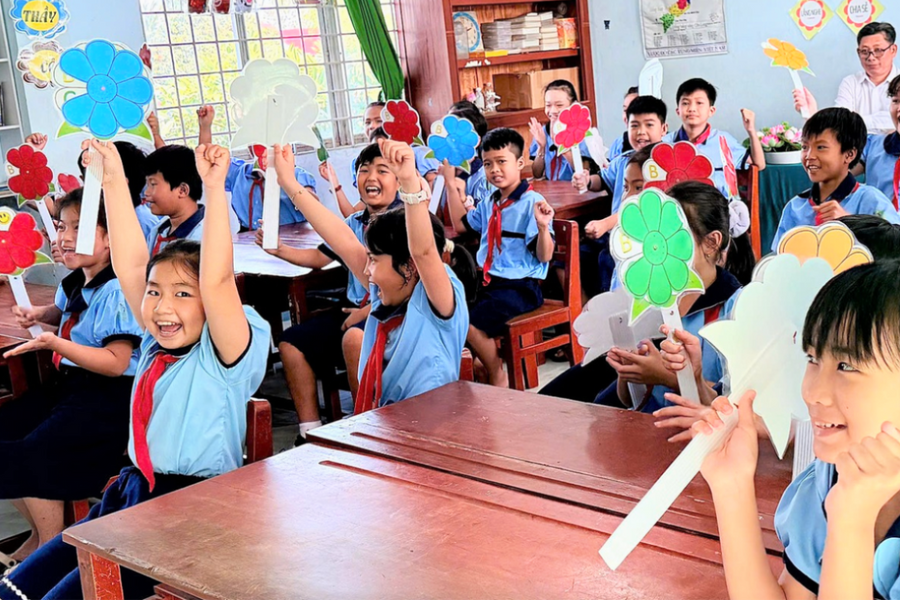 Bộ GD-ĐT cảnh báo thủ đoạn lợi dụng không gian mạng dụ dỗ, lôi kéo học sinh, sinh viên