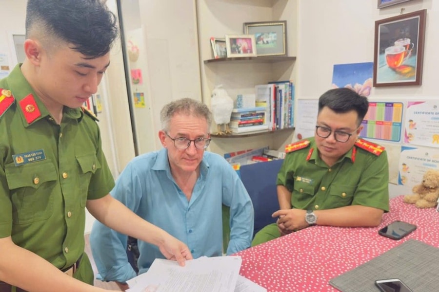 Công an Hà Nội tổng kiểm tra, kiểm soát hành chính bảo đảm an ninh, trật tự trên địa bàn