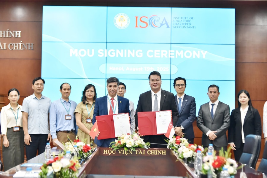 Học viện Tài chính ký kết hợp tác với Viện Kế toán Công chứng Singapore