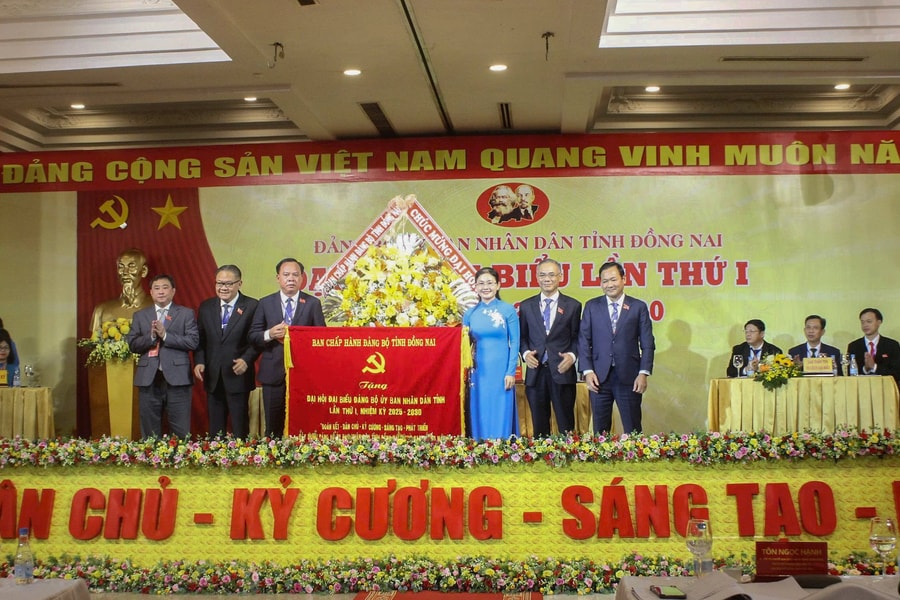 Đồng Nai triển khai "3 đột phá, 4 trụ cột" để giữ vững cực tăng trưởng quan trọng phía Nam