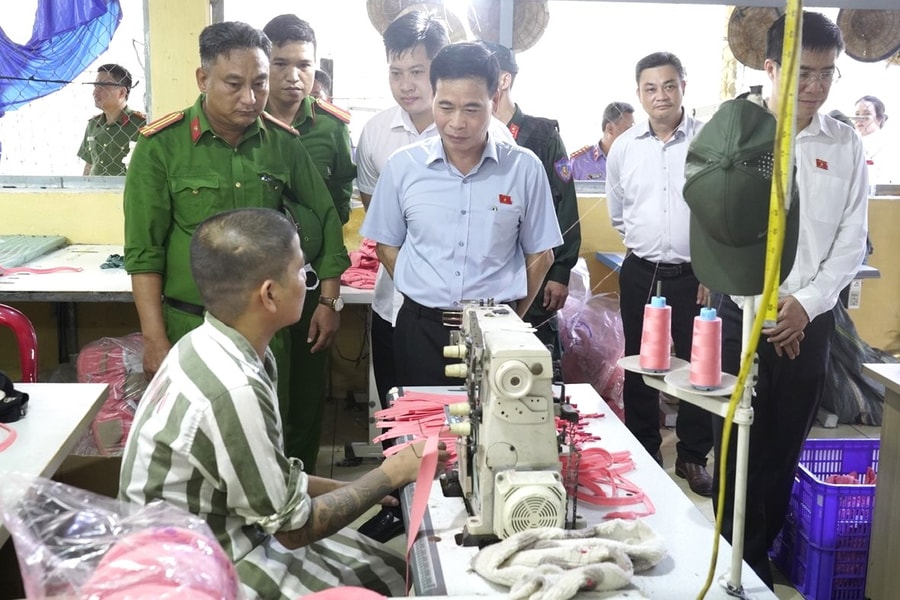 Kiên quyết xử lý nghiêm vi phạm, không có vùng cấm