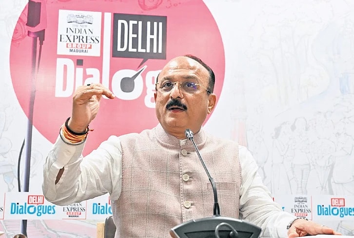 Chính quyền Delhi khởi động chương trình giải thích luật học phí mới