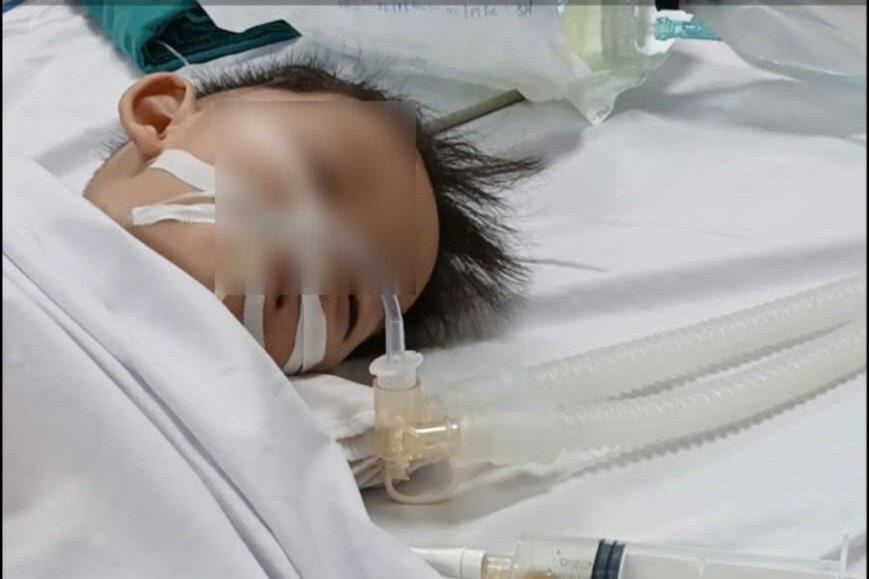 Phép màu từ y bác sĩ: Bé trai 18 tháng tuổi vượt qua đuối nước