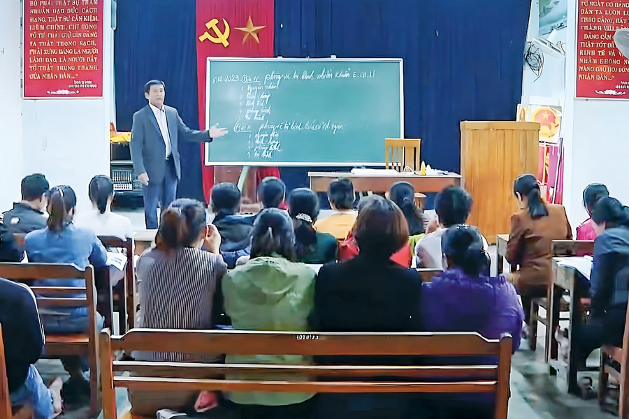 Dạy nghề gắn với thực tiễn giúp người nghèo chủ động sinh kế