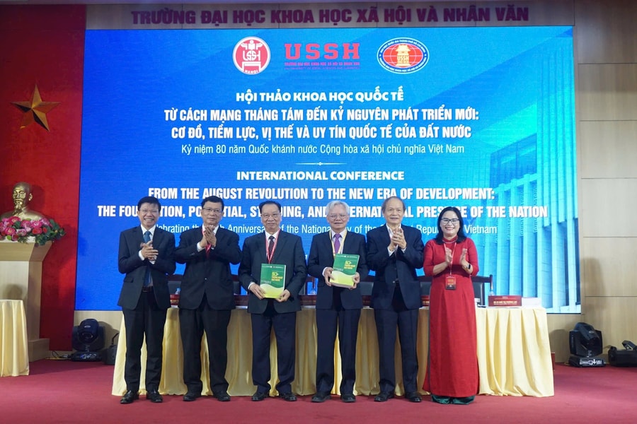 Từ Cách mạng tháng Tám đến kỷ nguyên phát triển mới: Cơ đồ, tiềm lực, vị thế và uy tín quốc tế của đất nước