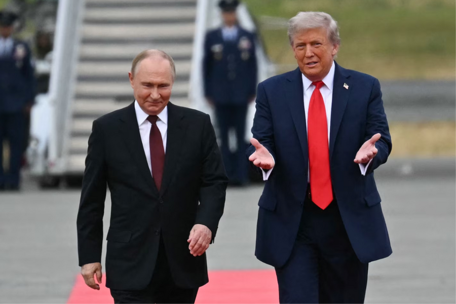 Thượng đỉnh Alaska: Hoà bình "treo" trên thảm đỏ