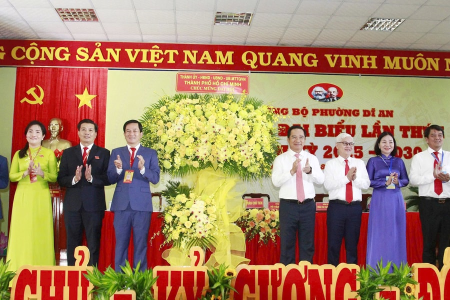 Chủ tịch UBND TP. Hồ Chí Minh Nguyễn Văn Được dự Đại hội đại biểu Đảng bộ phường Dĩ An