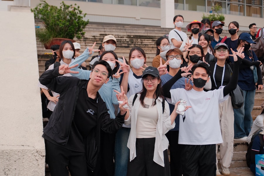 1.200 sinh viên Trường ĐH Văn hóa Hà Nội háo hức luyện tập xếp hình nghệ thuật chào mừng Quốc khánh 2/9