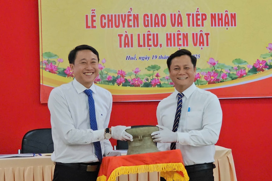 Bảo tàng Lịch sử thành phố Huế tiếp nhận 1.448 tài liệu, hiện vật