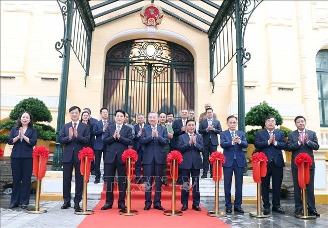 Lễ bàn giao Trụ sở làm việc Cơ quan Chủ tịch nước