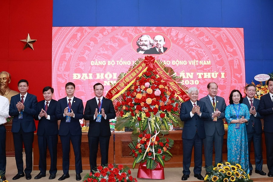 Khẳng định vai trò hạt nhân chính trị trong hệ thống công đoàn
