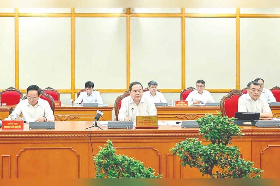 Bộ Chính trị cho ý kiến về công tác chuẩn bị đại hội các đảng bộ trực thuộc Trung ương nhiệm kỳ 2025 - 2030