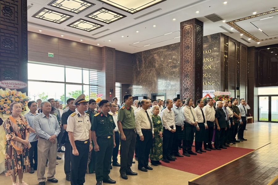 Kỷ niệm 137 năm Ngày sinh Chủ tịch Tôn Đức Thắng