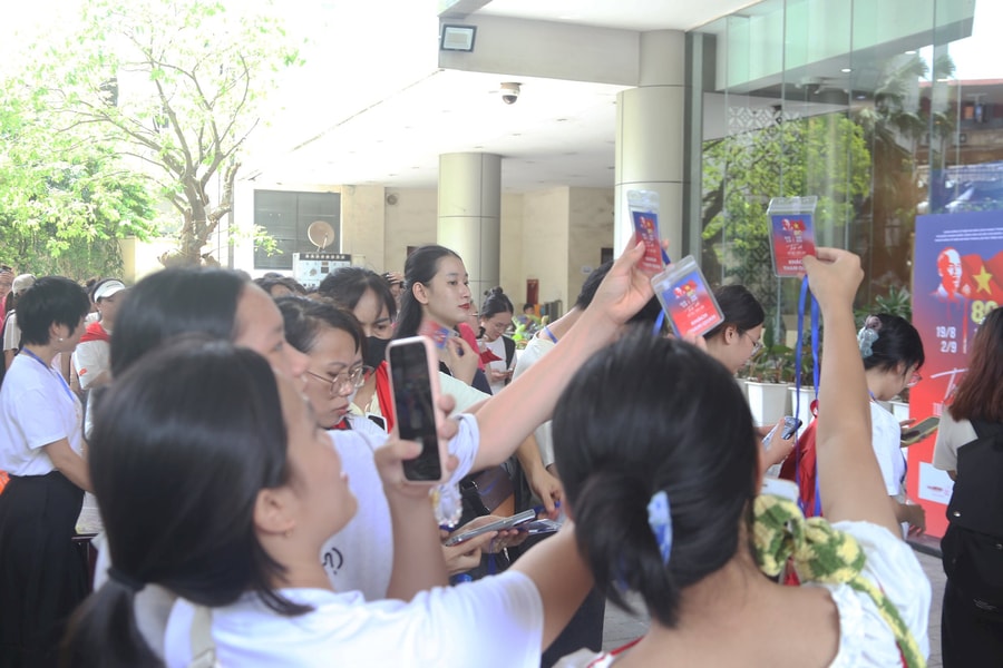 Hơn 2.500 người trải nghiệm thời khắc lịch sử qua công nghệ thực tế ảo