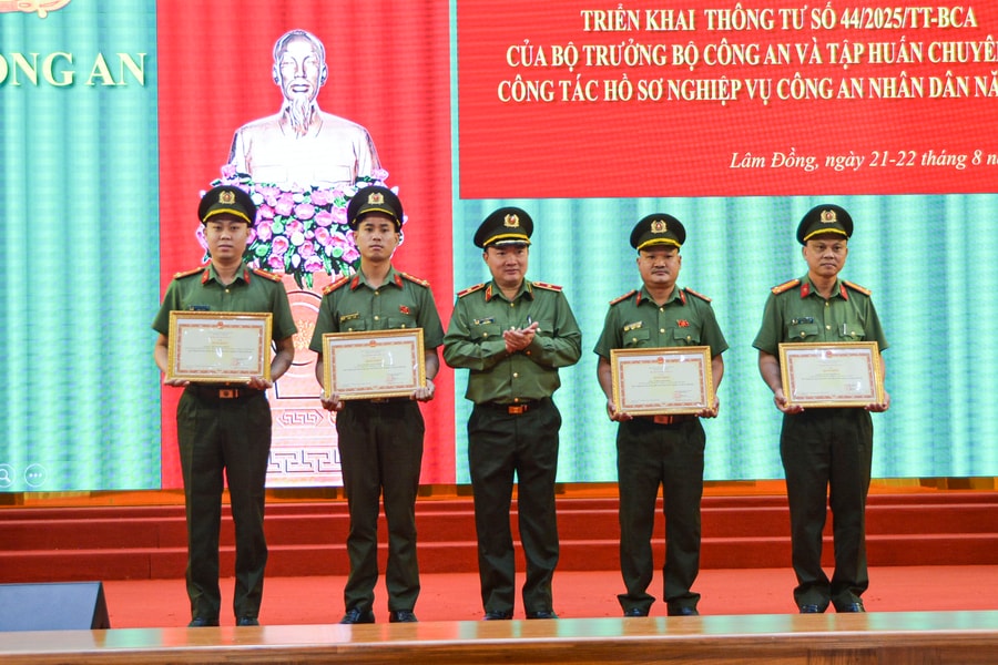 Lực lượng Hồ sơ nghiệp vụ – Chủ công, tiên phong trong chuyển đổi số CAND