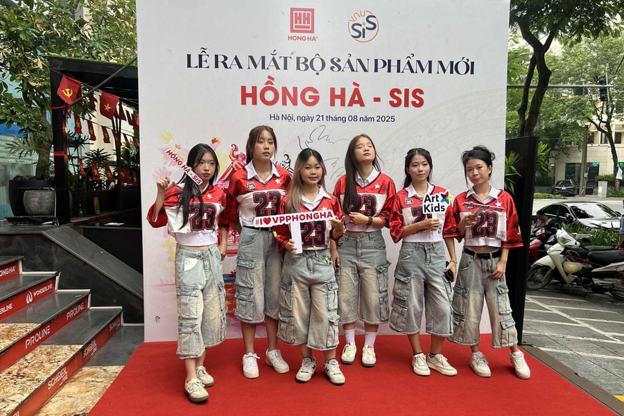 Ra mắt bộ hoạ cụ, hoạ phẩm chào năm học mới, Hồng Hà dành 29.220 sản phẩm quà tặng cho người dân