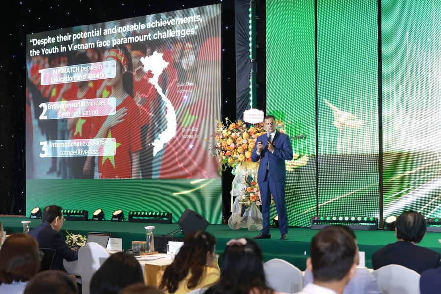 Nâng cao năng lực và tạo cơ hội cho người trẻ - động lực phát triển bền vững