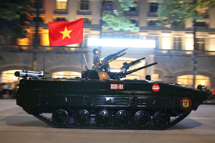 Cận cảnh những “pháo đài di động” tại buổi tổng hợp luyện lần thứ nhất