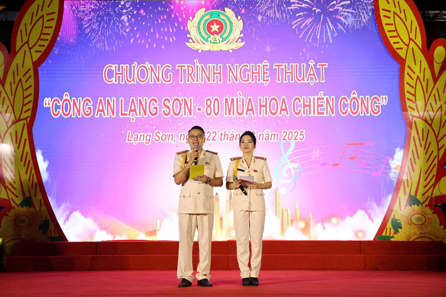 “Công an Lạng Sơn - 80 mùa hoa chiến công!”