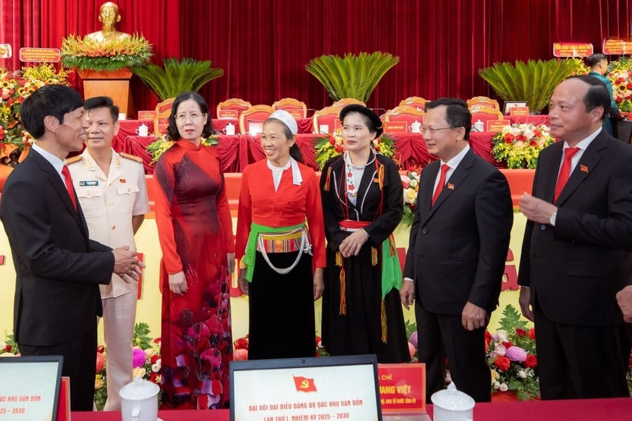 Nhìn lại thành công đại hội đảng bộ cấp trên trực tiếp cơ sở và các xã, phường, đặc khu tại Quảng Ninh Thực sự trở thành đợt sinh hoạt chính trị sâu rộng