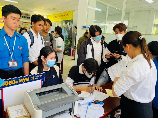 Trường Đại học Trà Vinh công bố điểm chuẩn đại học năm 2025